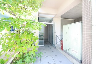 岩崎ビルの物件外観写真